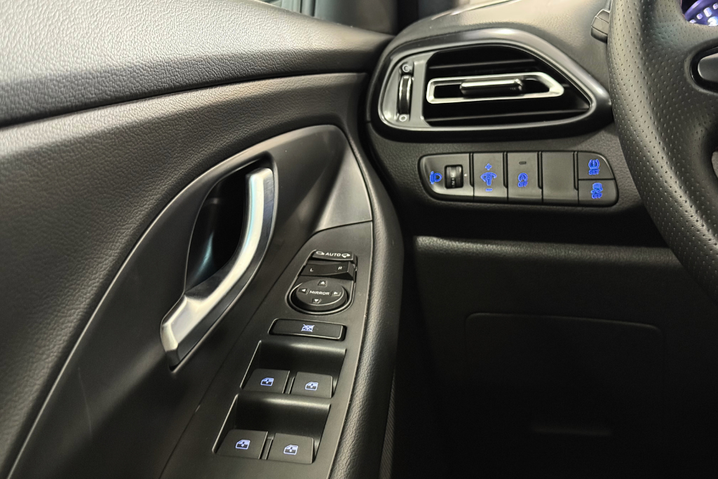 i30 CW TGDI 1.0 120CV NLINE 30A - Imagen 11